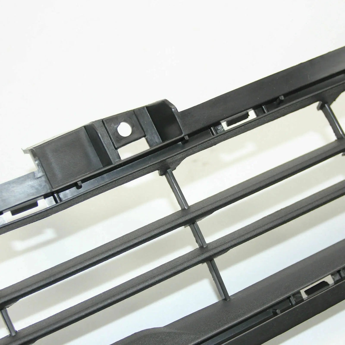 2014-2015 Chevrolet Malibu 2016 Limited Front Bumper Lower Grille