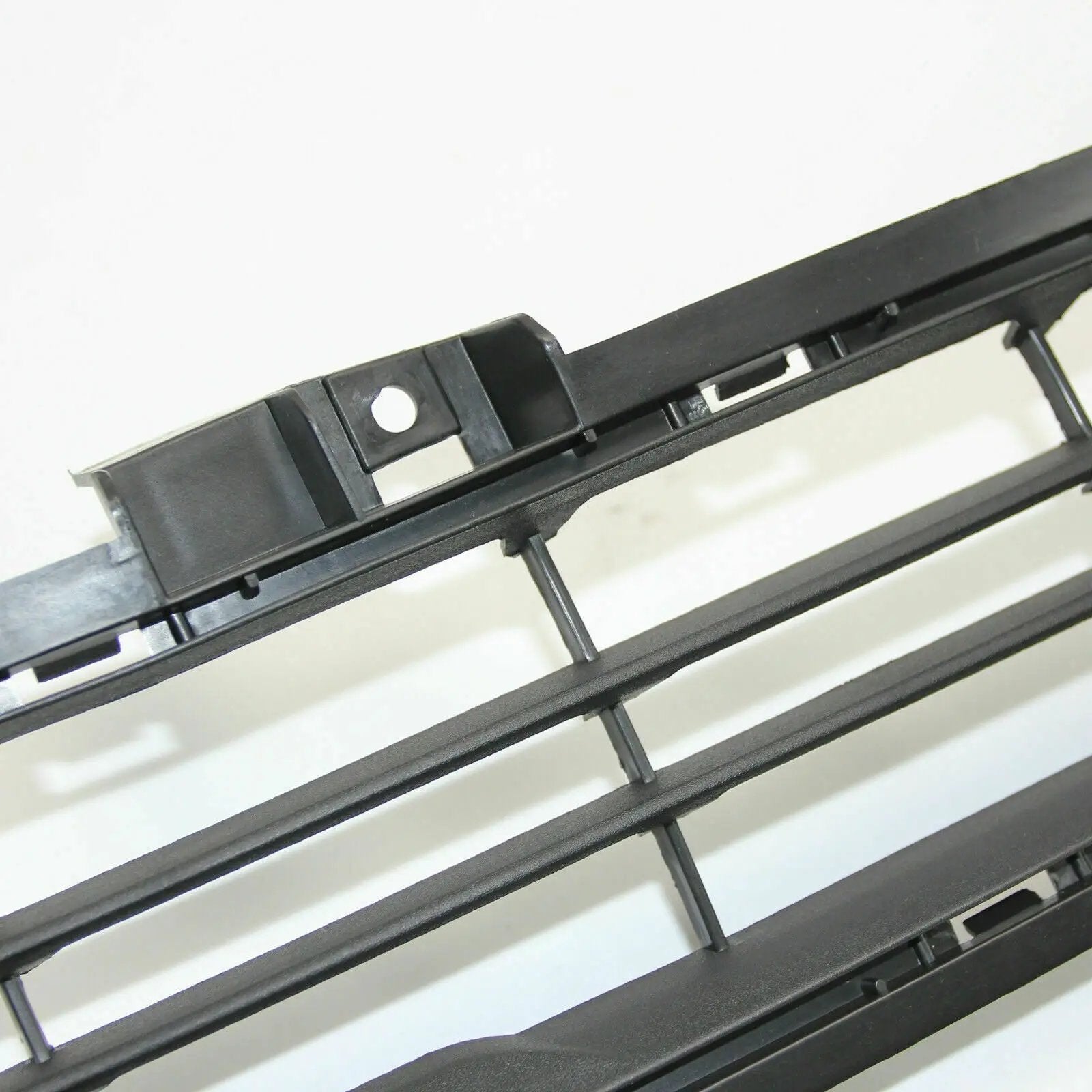 2014-2015 Chevrolet Malibu 2016 Limited Front Bumper Lower Grille